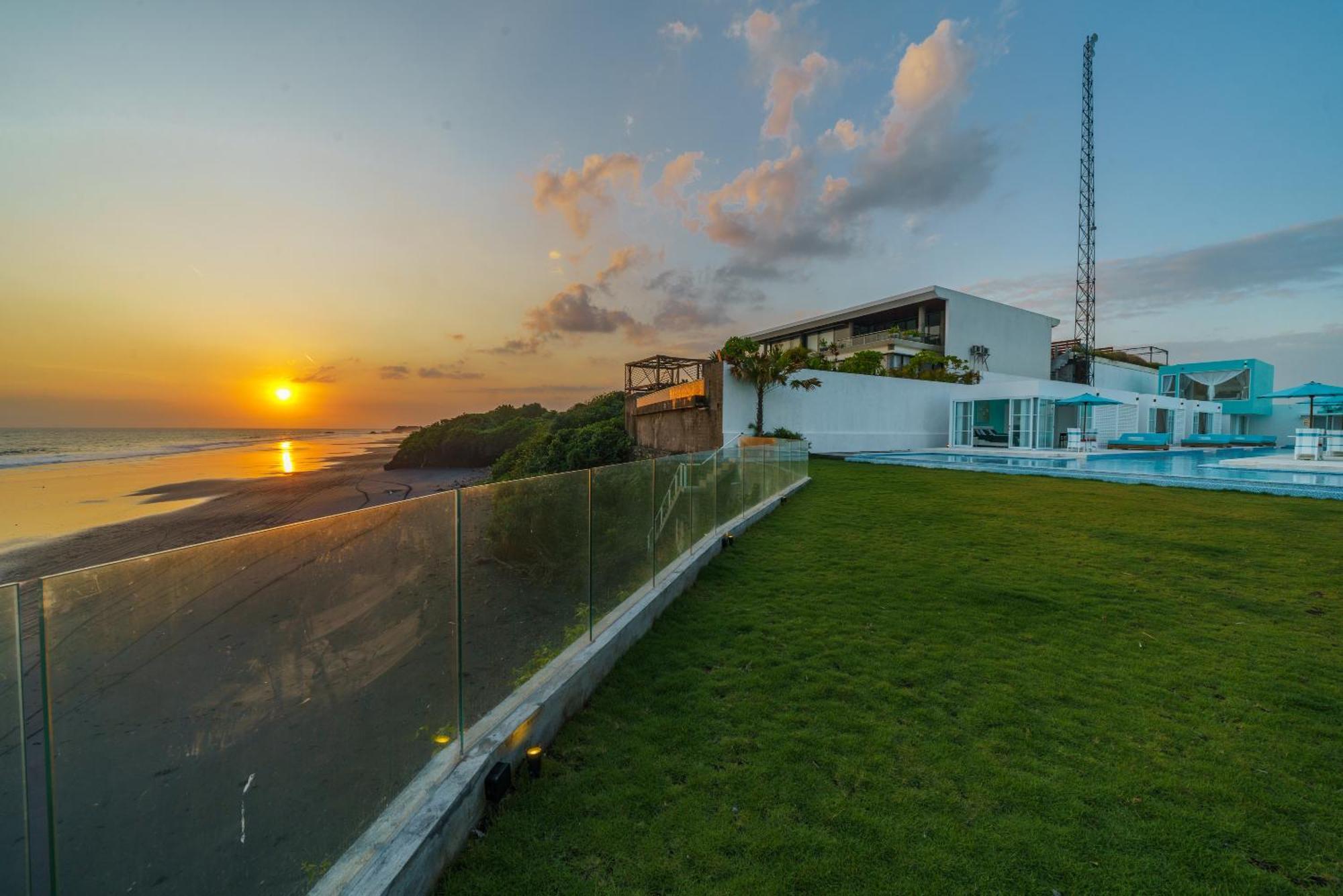 Abian Kapas Beach House Selemadeg Екстериор снимка